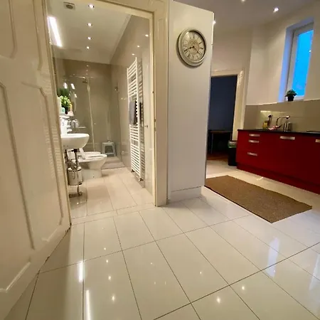 Deluxe Downtown With A Fabulous View * Budapest
