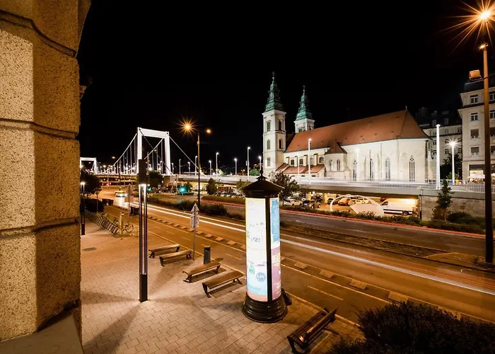 Deluxe Downtown With A Fabulous View Appartement