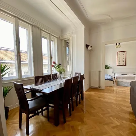 דירה Deluxe Downtown With A Fabulous View *