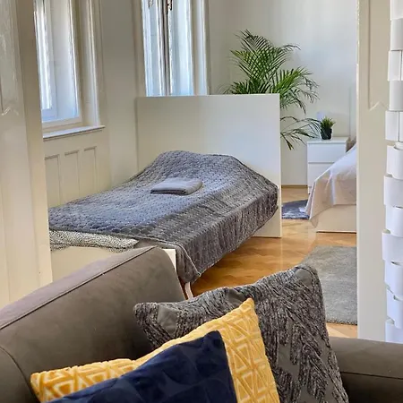 Deluxe Downtown With A Fabulous View דירה בודפשט